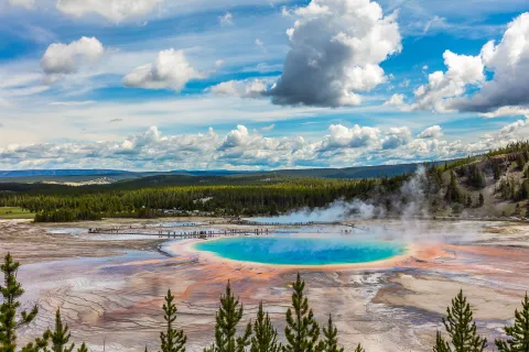 Best Times to Visit Yellowstone